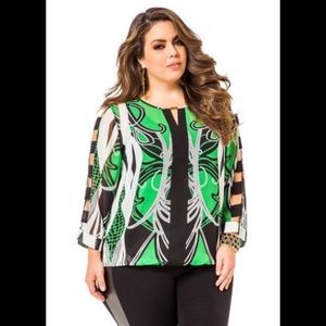 💚 *never worn* Sheer patterned blouse